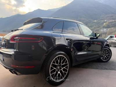 Porsche Macan 3.0 Diesel S Nero usata Niardo