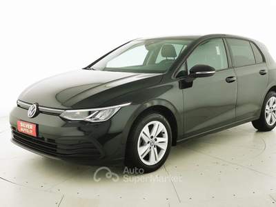 Volkswagen Golf 1.0 eTSI EVO DSG Life Nero usata Crema