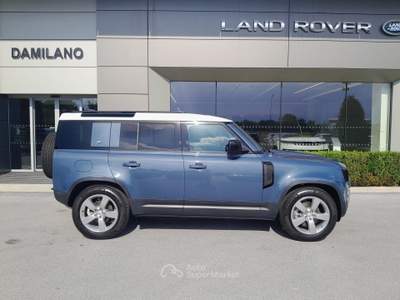 Land Rover Defender 3.0D I6 250 110 SE AWD auto. Blu/Azzurro usata Cuneo