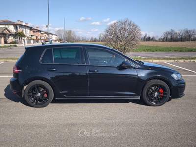 Volkswagen Golf 2.0 TDI 5p. BlueMotion Technology Nero usata Casteggio