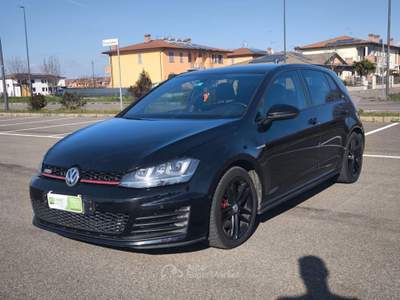 Volkswagen Golf 2.0 TDI 5p. BlueMotion Technology Nero usata Casteggio