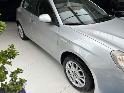 Alfa Romeo Giulietta 1.6 JTDm TCT 120 CV Business tua da €179,00 Grigio usata Somma Vesuviana