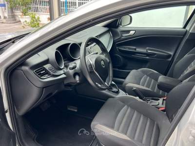 Alfa Romeo Giulietta 1.6 JTDm TCT 120 CV Business tua da €179,00 Grigio usata Somma Vesuviana
