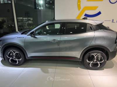 Alfa Romeo Junior 1.2 145 CV Hybrid eDCT6 Speciale da€319,00 mensili Grigio usata Somma Vesuviana