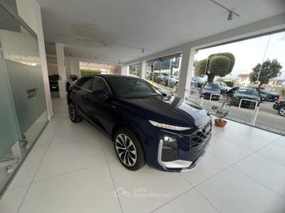 Audi Q3 SPB 35 TFSI S tronic S line edition da €619,00 men Blu/Azzurro usata Somma Vesuviana