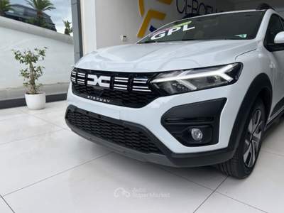 Dacia Sandero Stepway 1.0 TCe ECO-G Expression da €189,00  Bianco usata Somma Vesuviana