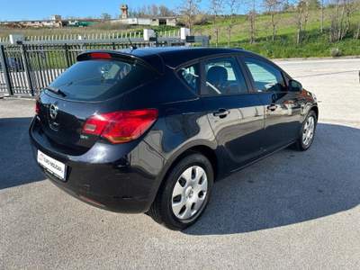 Opel Astra 1.7 CDTI 110CV Cosmo Nero usata Campodipietra