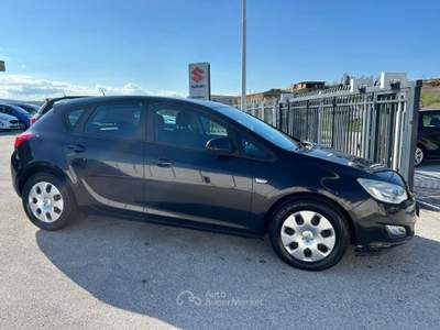 Opel Astra 1.7 CDTI 110CV Cosmo Nero usata Campodipietra