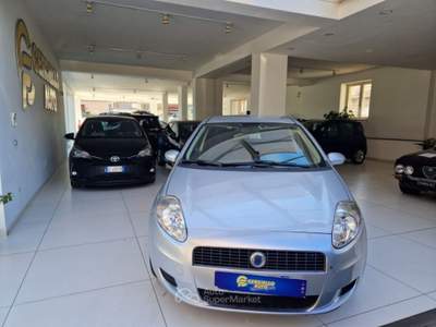Fiat Grande Punto 1.2 5 porte Dynamic metano Grigio usata Somma Vesuviana