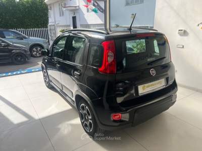 Fiat Panda 1.0 FireFly S&S Hybrid City Life da €129,00 mensil Nero usata Somma Vesuviana