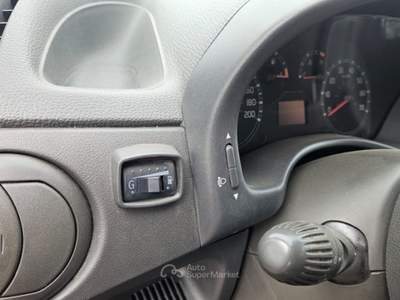 Fiat Punto 1.2 5 porte Active Natural Power Bianco usata Somma Vesuviana