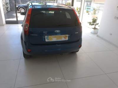 Ford Fiesta 1.4 TDCi 5p. Titanium Blu/Azzurro usata Somma Vesuviana