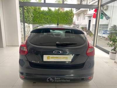 Ford Focus 1.6 TDCi (110CV) 5p. Tit. DPF  Blu/Azzurro usata Somma Vesuviana