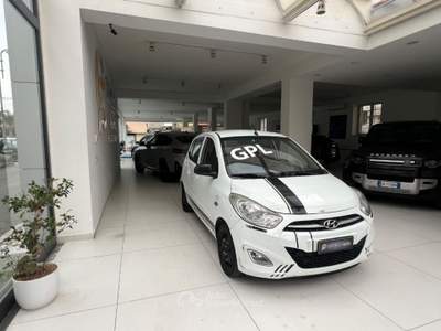 Hyundai i10 1.1 12V BlueDrive GPL Sound Edition Bianco usata Somma Vesuviana