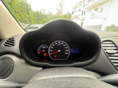 Hyundai i10 1.1 12V BlueDrive GPL Sound Edition Bianco usata Somma Vesuviana