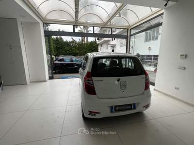 Hyundai i10 1.1 12V BlueDrive GPL Sound Edition Bianco usata Somma Vesuviana