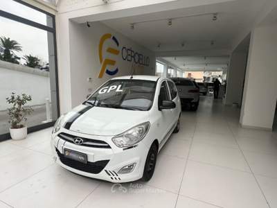 Hyundai i10 1.1 12V BlueDrive GPL Sound Edition Bianco usata Somma Vesuviana