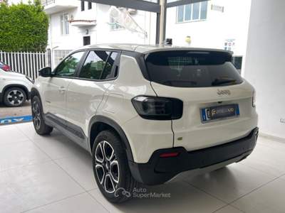 Jeep Avenger 1.2 Turbo 100 CV MHEV Summit da €269,00 Bianco usata Somma Vesuviana
