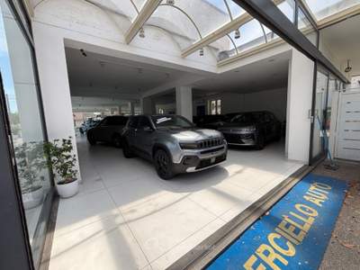 Jeep Avenger 1.2 Turbo 110 CV MHEV Summit blackedition da€309,0 Grigio usata Somma Vesuviana