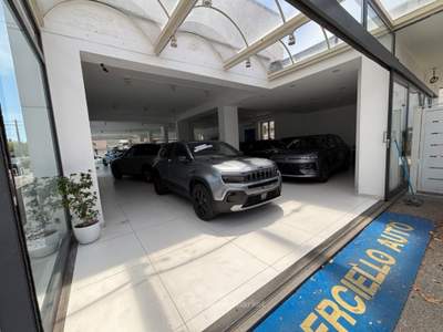 Jeep Avenger 1.2 Turbo 110 CV MHEV Summit blackedition da€309,0 Grigio usata Somma Vesuviana