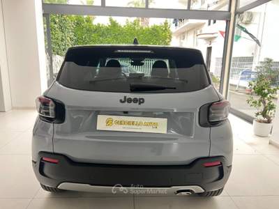 Jeep Avenger 1.2 Turbo 110 CV MHEV Summit blak edition da€299,0 Grigio usata Somma Vesuviana