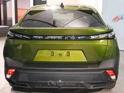 Peugeot 408 Hybrid 145 e-DCS6 GT Exclusive Verde usata Pianezza
