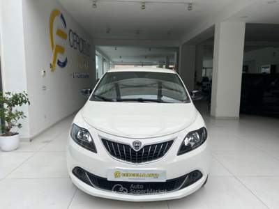 Lancia Ypsilon 1.0 FireFly 5 porte S&S Hybrid Ecochic Silver€110, Bianco usata Somma Vesuviana Lancia Ypsilon 1.0 FireFly 5 porte S&S Hybrid Ecochic Silver€110, Bianco usata Somma Vesuviana