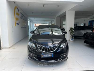 Lancia Ypsilon 1.0 FireFly 5 porte S&S Hybrid Gold tua da €125,00 Nero usata Somma Vesuviana Lancia Ypsilon 1.0 FireFly 5 porte S&S Hybrid Gold tua da €125,00 Nero usata Somma Vesuviana