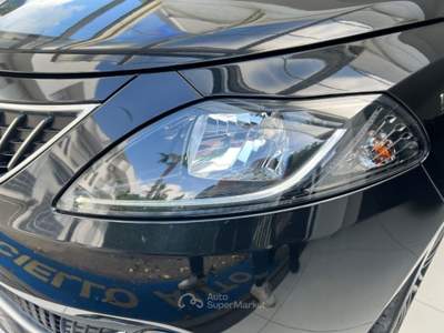 Lancia Ypsilon 1.0 FireFly 5 porte S&S Hybrid Gold tua da €125,00 Nero usata Somma Vesuviana
