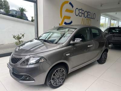 Lancia Ypsilon 1.0 FireFly 5 porte S&S Hybrid Gold tua da €125,00 Grigio usata Somma Vesuviana