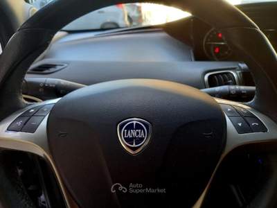 Lancia Ypsilon 1.2 69 CV 5 porte Gold tua da €129  Blu/Azzurro usata Somma Vesuviana