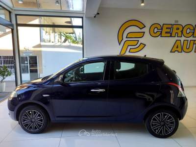Lancia Ypsilon 1.2 69 CV 5 porte Gold tua da €129  Blu/Azzurro usata Somma Vesuviana
