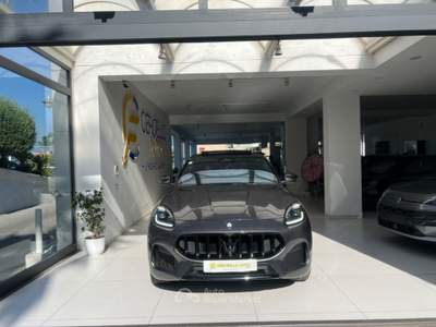 Maserati Grecale MHEV 330 CV AWD Modena tetto da€529,00 mensili  Grigio usata Somma Vesuviana