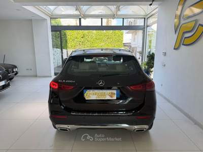 Mercedes-Benz GLA d Automatic Sport Plus da €419,00  Nero usata Somma Vesuviana