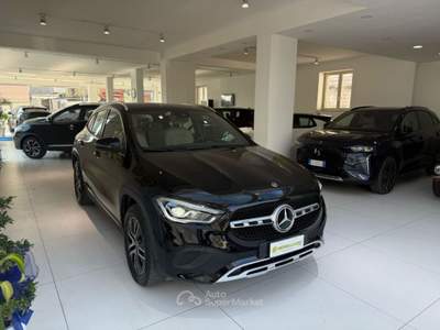 Mercedes-Benz GLA d Automatic Sport Plus da €419,00  Nero usata Somma Vesuviana