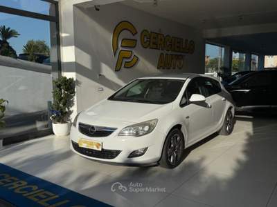 Opel Astra 1.4 100CV 5 porte Cosmo Bianco usata Somma Vesuviana