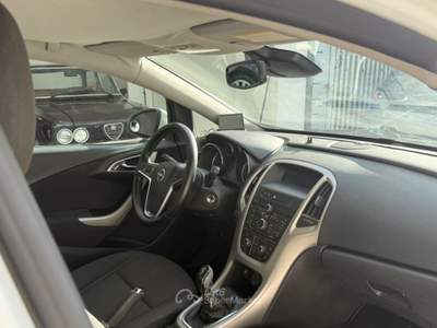 Opel Astra 1.4 100CV 5 porte Cosmo Bianco usata Somma Vesuviana