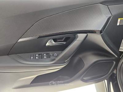 Peugeot 2008 BlueHDi 130 S&S EAT8 Allure tua da €259,00 mensili Nero usata Somma Vesuviana