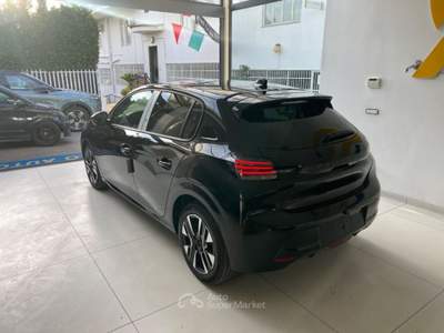 Peugeot 208 ALLURE Turbo benzina 100 DA €209,00 Nero usata Somma Vesuviana