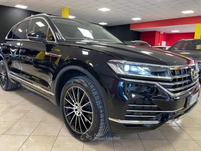 Volkswagen Touareg 3.0 V6 TDI 286 CV*TETTO/PELLE/VIRTUAL* Nero usata Bozzolo