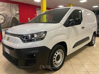 Fiat Doblò Doblò 1.5 BlueHdi PC-TN Van NAVI/3POSTI Bianco usata Bozzolo