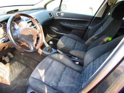 Peugeot 307 1.6 16V HDi FAP 110CV Station XS Nero usata Somma Vesuviana