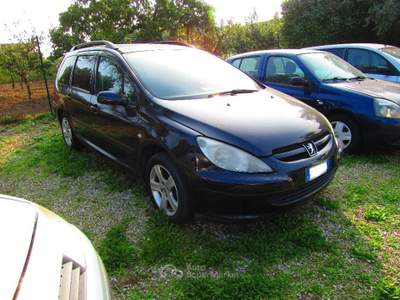 Peugeot 307 1.6 16V HDi FAP 110CV Station XS Nero usata Somma Vesuviana