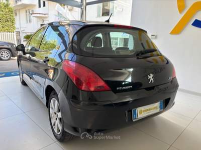 Peugeot 308 1.6 8V HDi 93CV 5p. Premium Grigio usata Somma Vesuviana