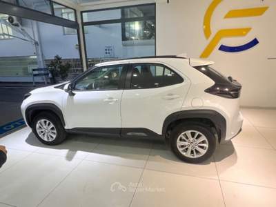 Toyota Yaris Cross 1.5 Hybrid 5p. E-CVT Active tua da €269,00 mensili Bianco usata Somma Vesuviana