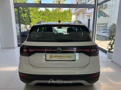 Volkswagen T-Cross 1.0 TSI 110 CV DSG Styletua da €179,00 Nero usata Somma Vesuviana