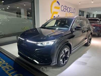 Volkswagen Tiguan 2.0 TDI 150 CV DSG R-Line Plus da €519,00 mensili  Nero usata Somma Vesuviana