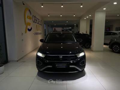 Volkswagen T-Roc 1.0 TSI Style tua da €239,00 mensili  Nero usata Somma Vesuviana