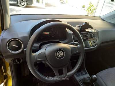 Volkswagen up! 1.0 5p move up BlueMotion Technology da€120 Giallo usata Somma Vesuviana