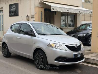 Lancia Ypsilon 1.2 69 CV 5P Gold Argento usata San Michele Salentino